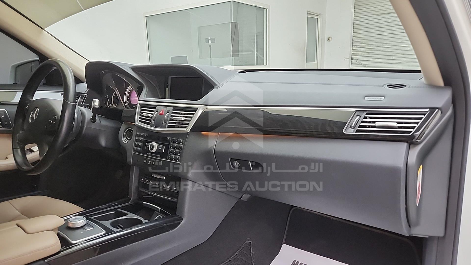 2011 MERCEDES E 300 VIN: WDDHF5EB5BA446138