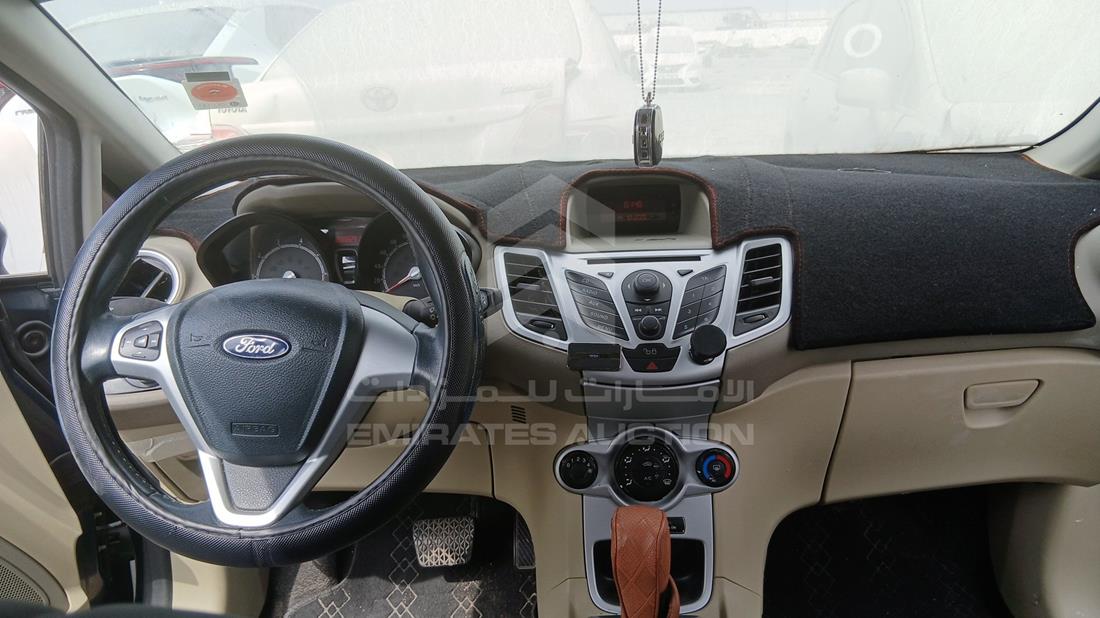 2012 Ford Fiesta — Full Dashboard View — Photo 15