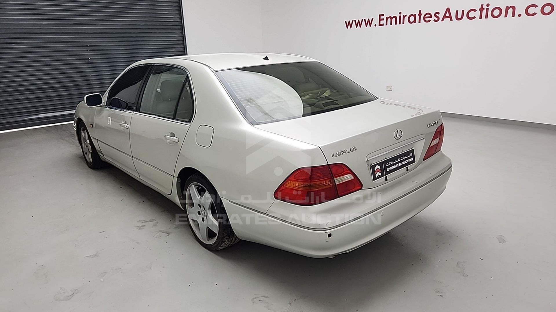 2002 LEXUS LS 430 VIN: JTHBN30F020078439