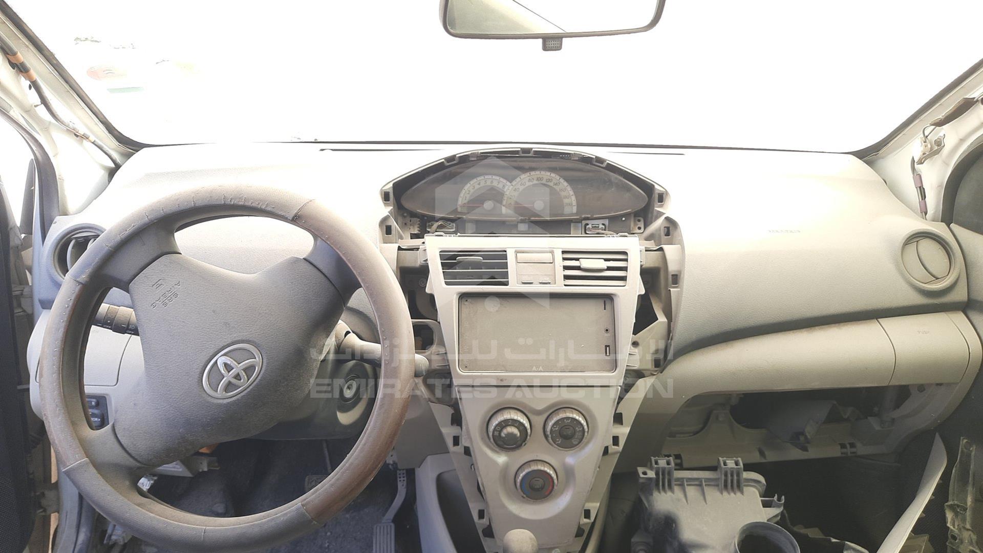 2007 TOYOTA YARIS VIN: JTDBW923171044077