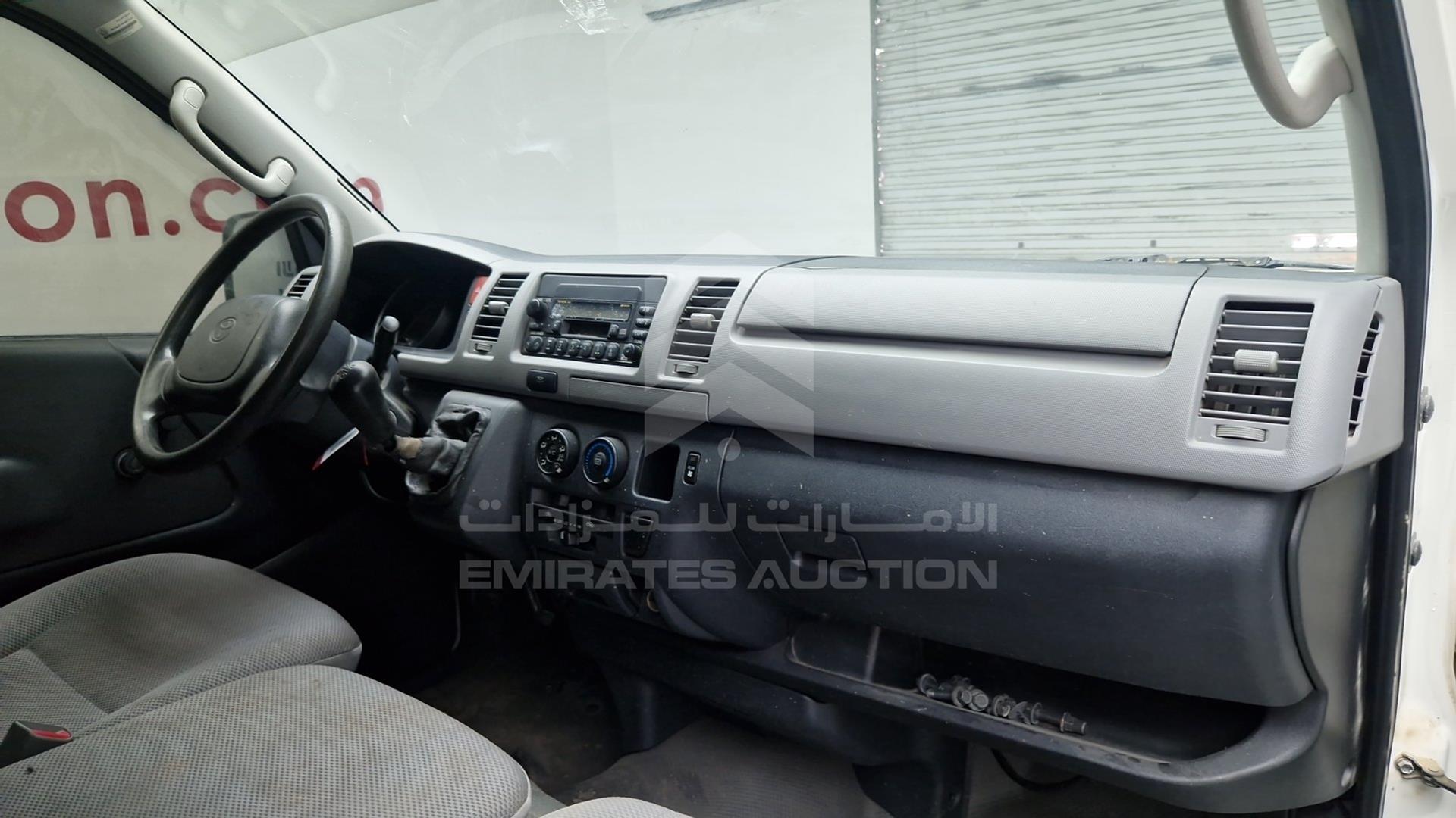 2008 TOYOTA HIACE VIN: JTGJX02PX83001664