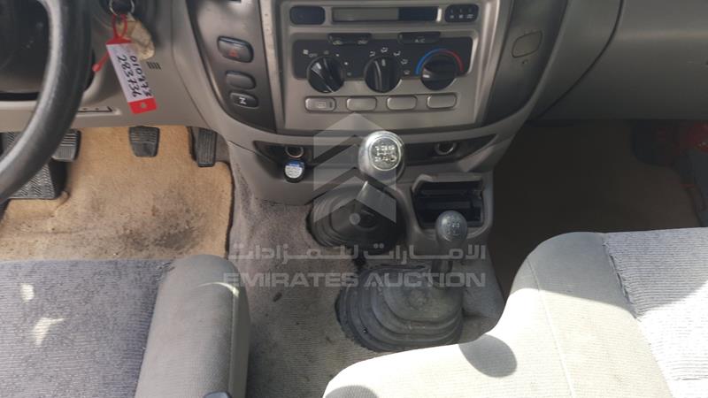 VIN: JTGHJ01J473010873 Auction: EmiratesAuction Lot: 342856 JTGHJ01J473010873 Toyota Land Cruiser 2007 WHITE Photo 16