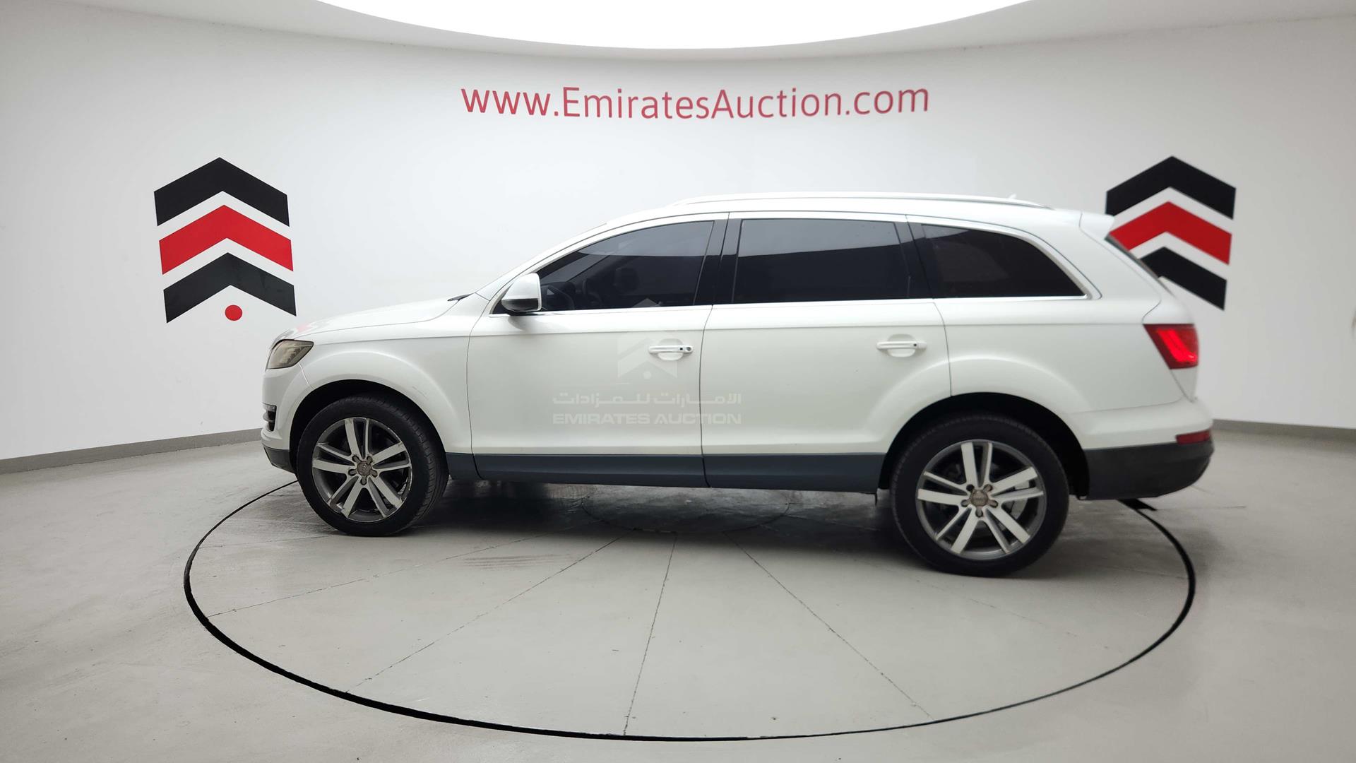 2011 AUDI Q7 VIN: WAUAGD4L6BD008768