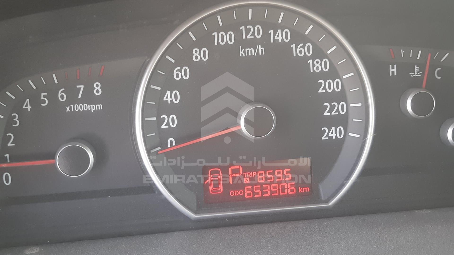2015 KIA MOHAVE VIN: KNAKM8110F5127780