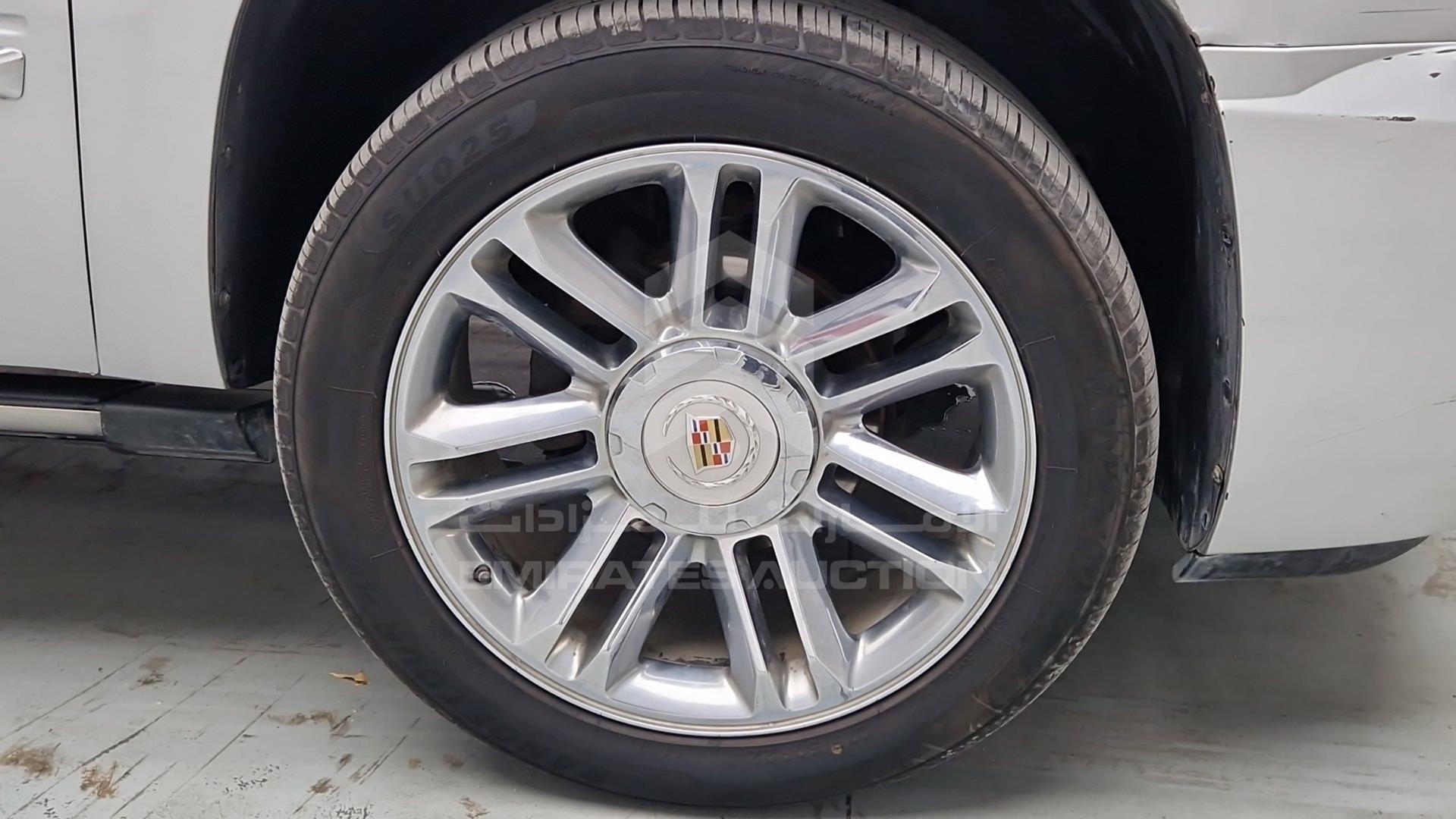 2014 CADILLAC ESCALADE VIN: 1GYS47EF0ER112197