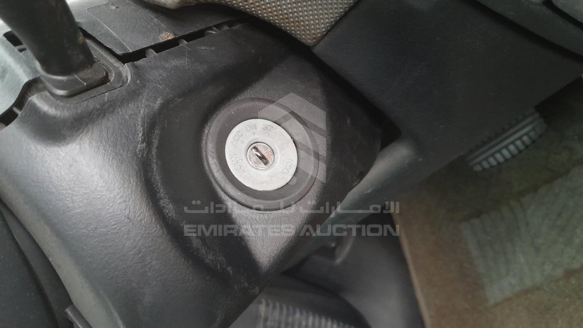 2000 MITSUBISHI PAJERO VIN: JMYMRH65WYY701230