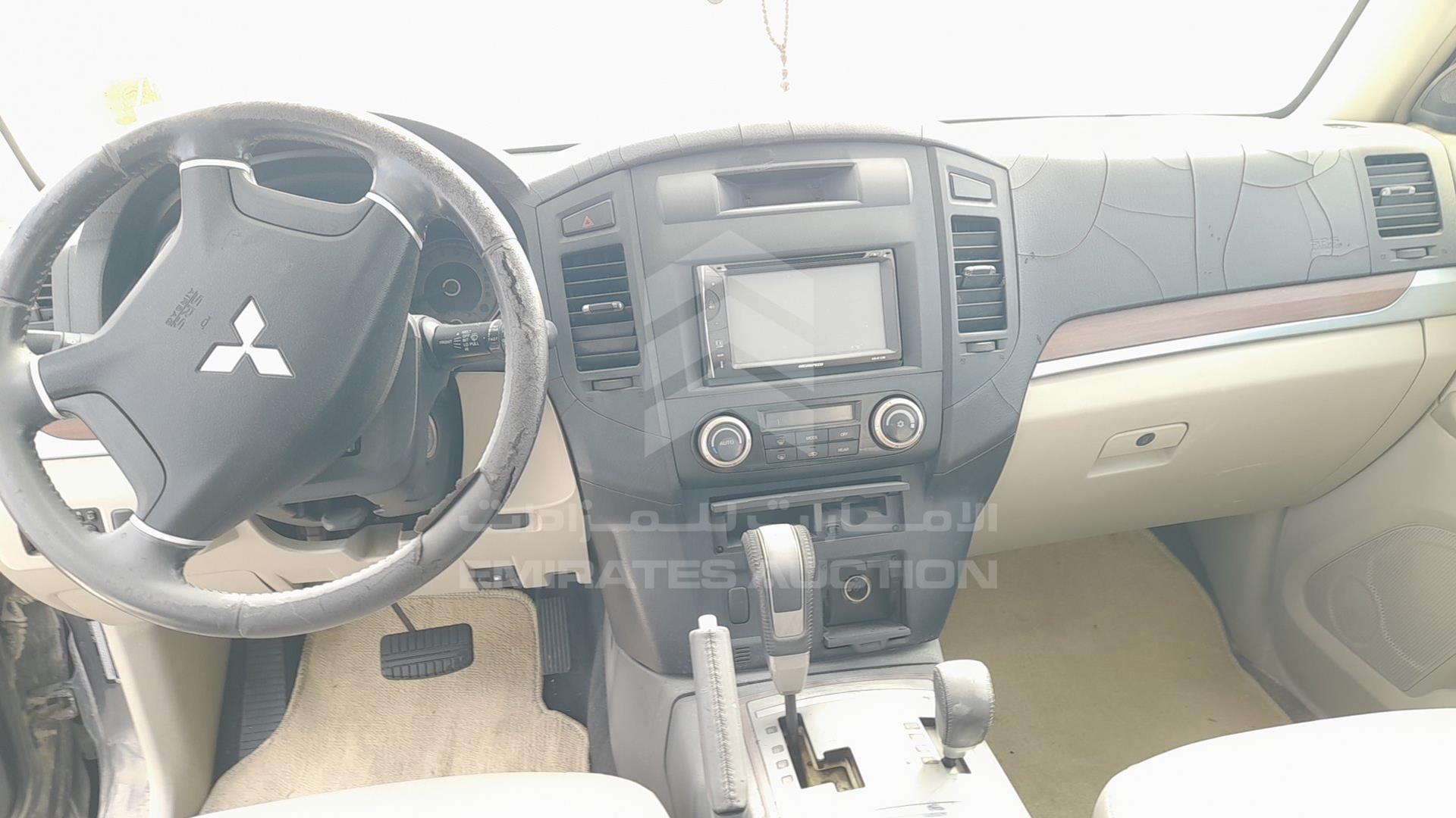 2007 MITSUBISHI PAJERO VIN: JMYLRV93W7J716768