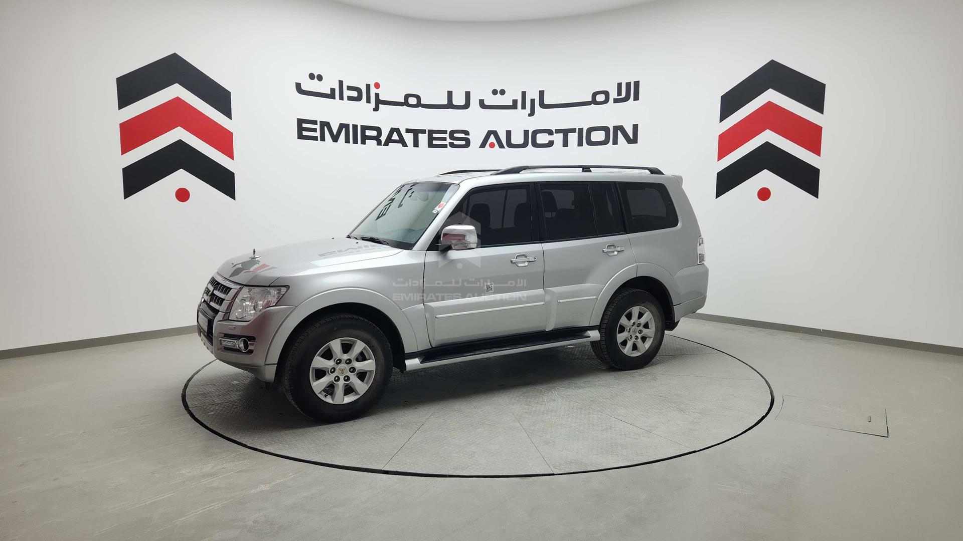 2020 MITSUBISHI PAJERO VIN: JE4MR62M7LJ713055