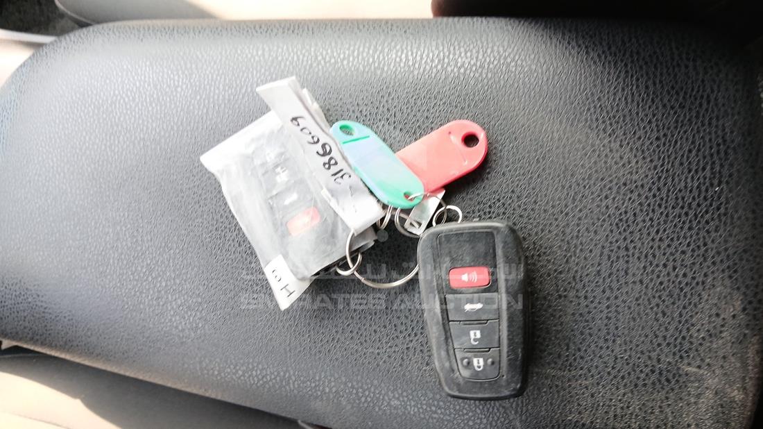 2024 Toyota Camry — Keys — Photo 4