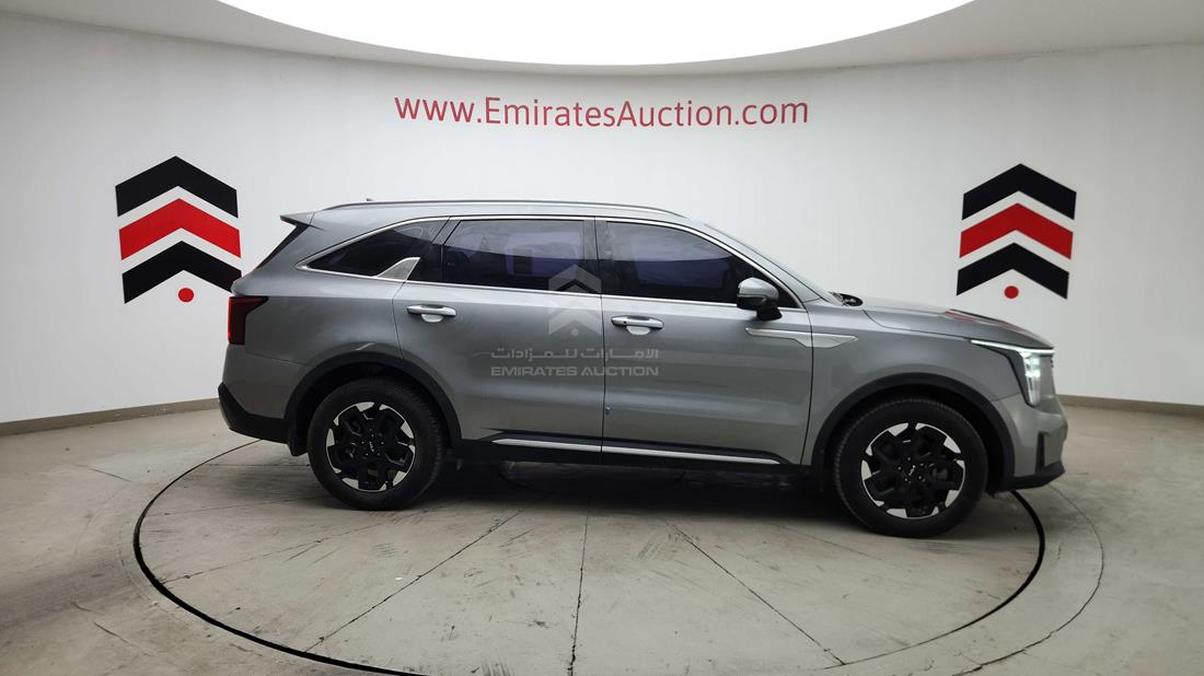 2024 Kia Sorento — Right Full View — Photo 36