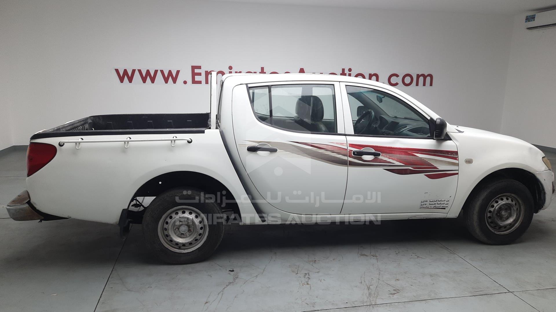 2015 MITSUBISHI L 200 VIN: MMBJNKA40FD017803