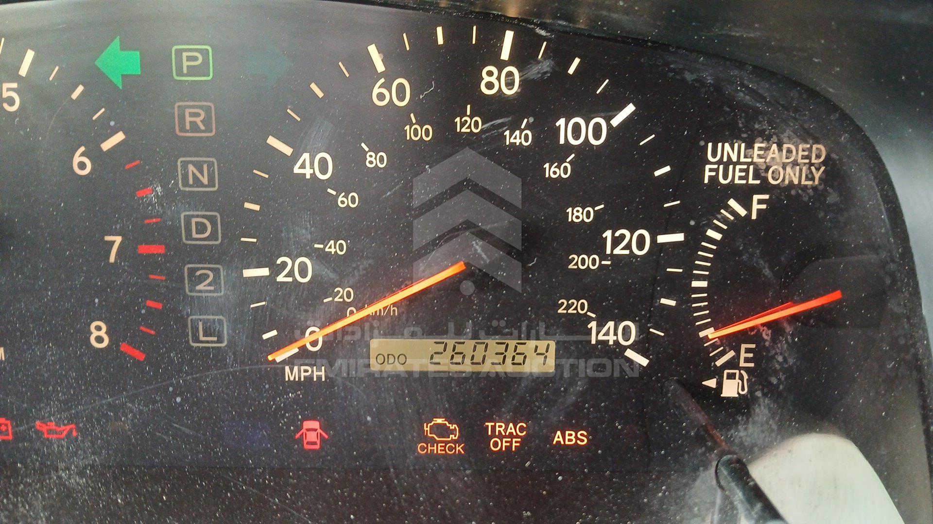2000 LEXUS ES 300 VIN: JT8BF28GXY0264972