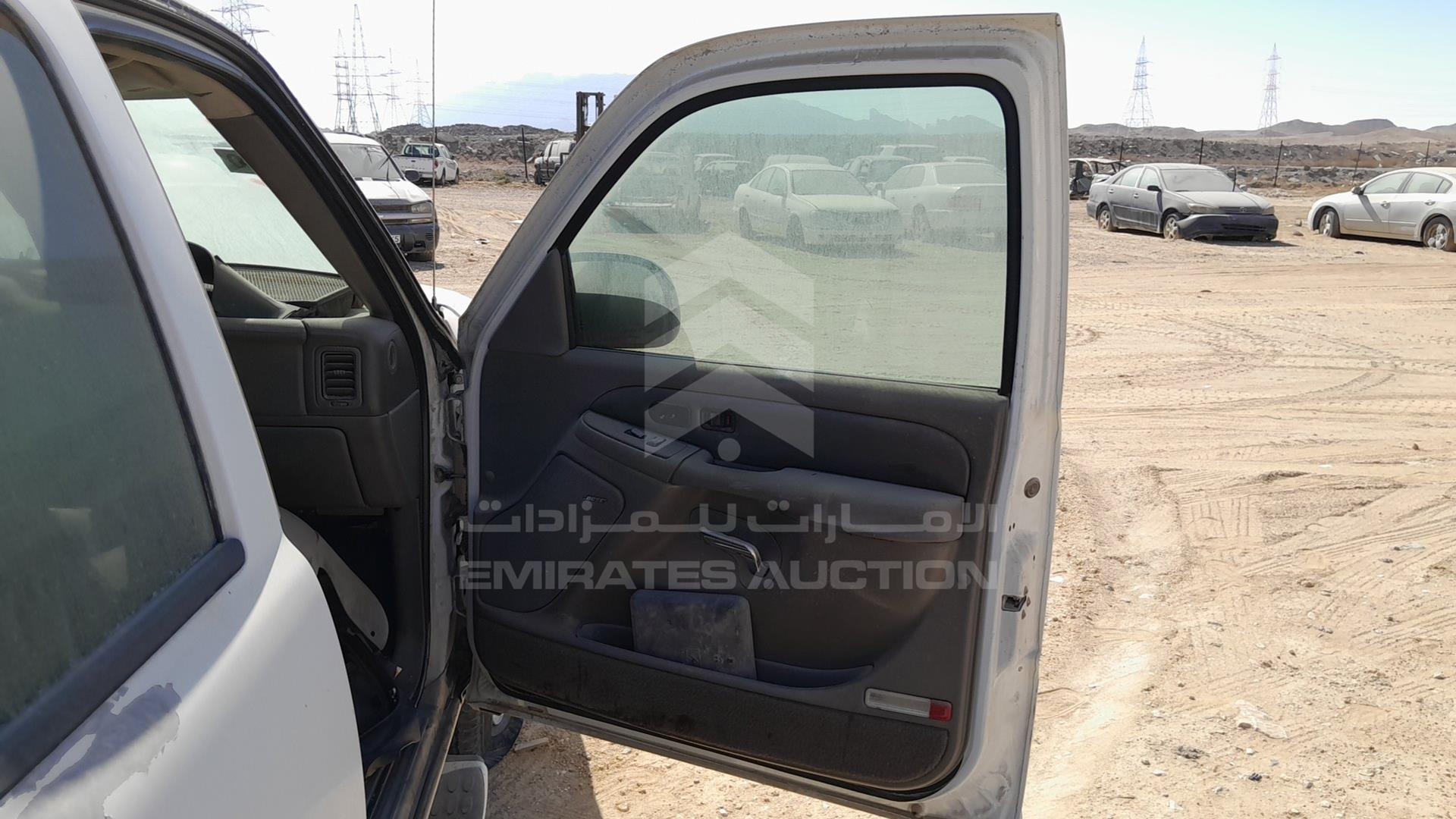 2005 GMC YUKON VIN: 1GKEK63UX5J245105