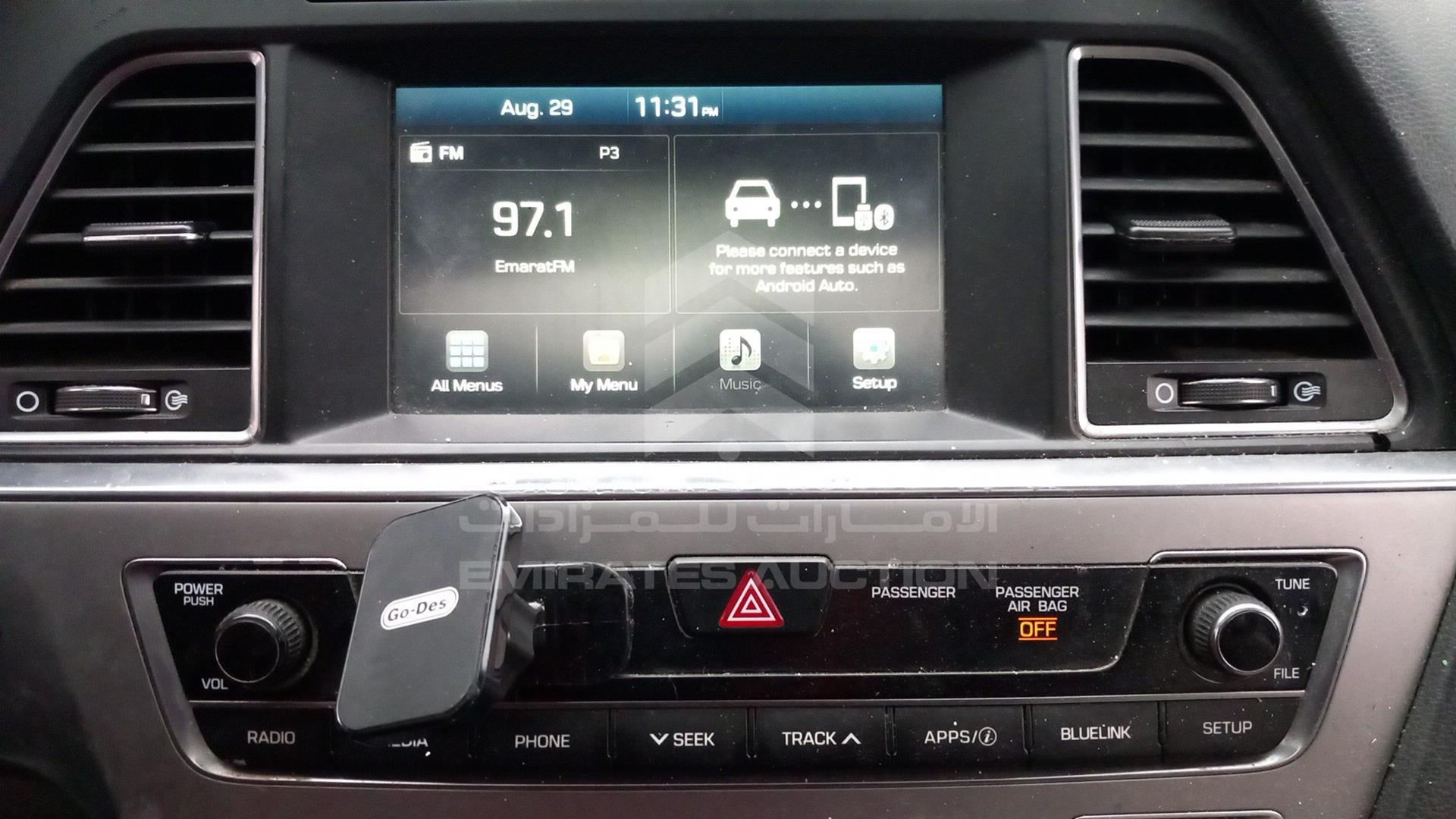 2016 HYUNDAI SONATA VIN: 5NPE34AF1GH334994