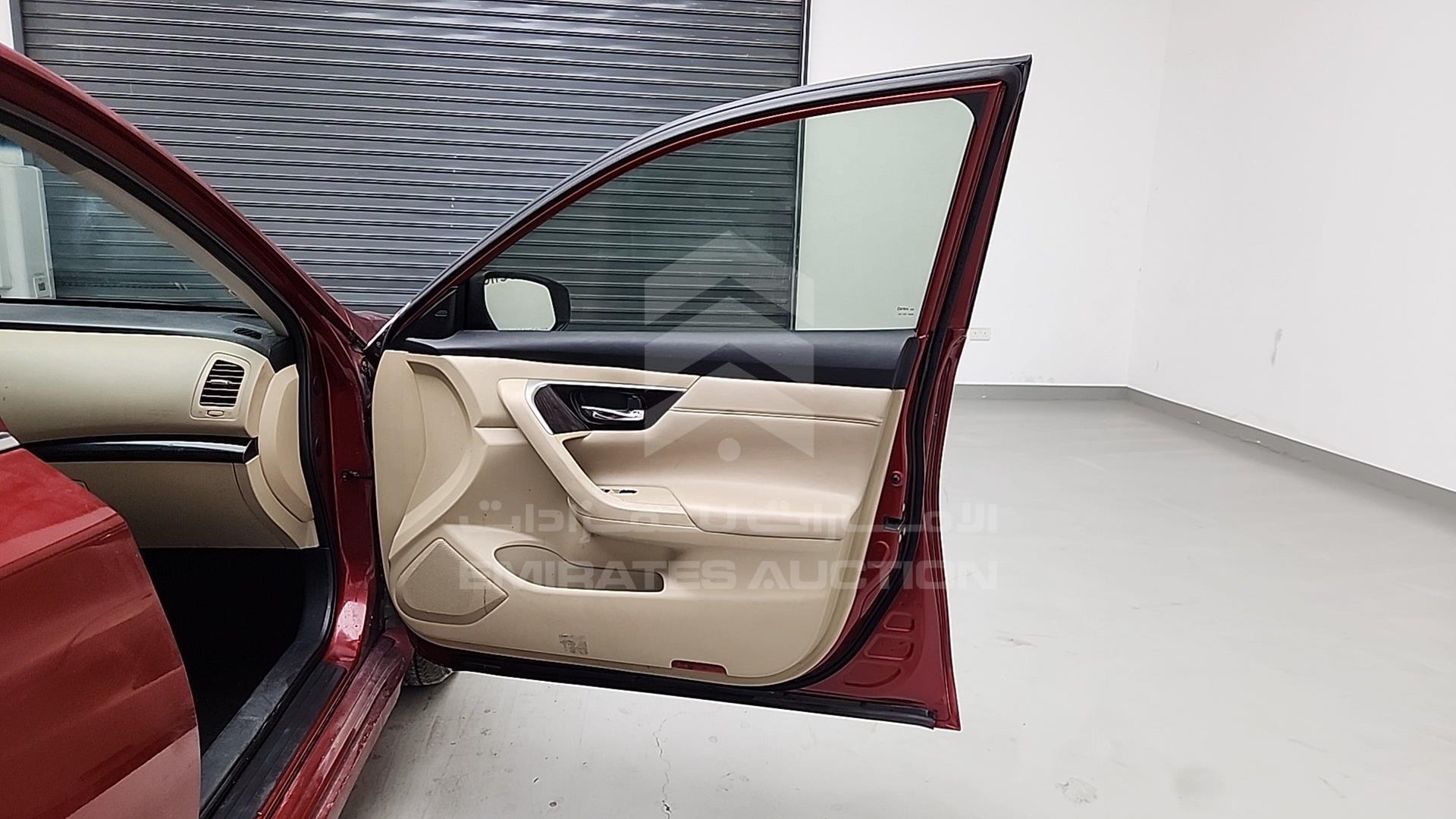 2015 NISSAN ALTIMA VIN: 1N4BL3AP8FC160413