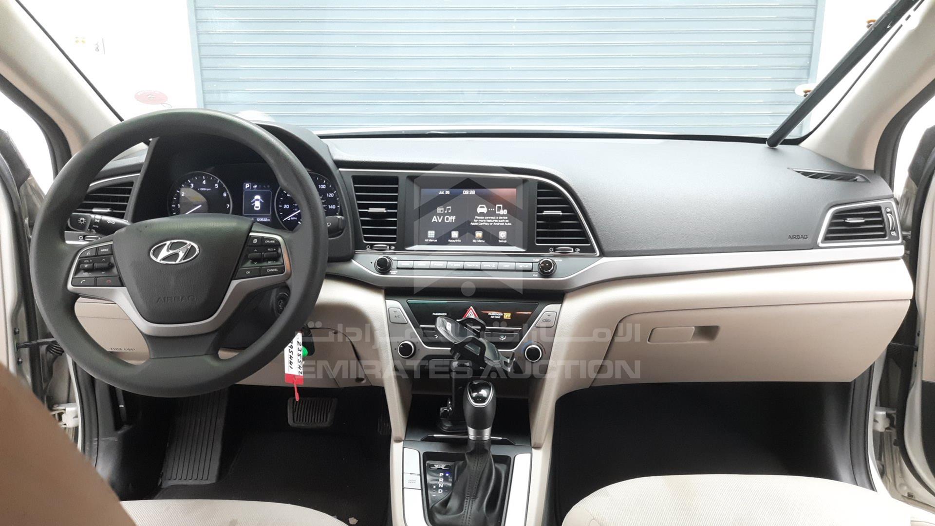 2018 HYUNDAI ELANTRA VIN: 5NPD84LF6JH235542