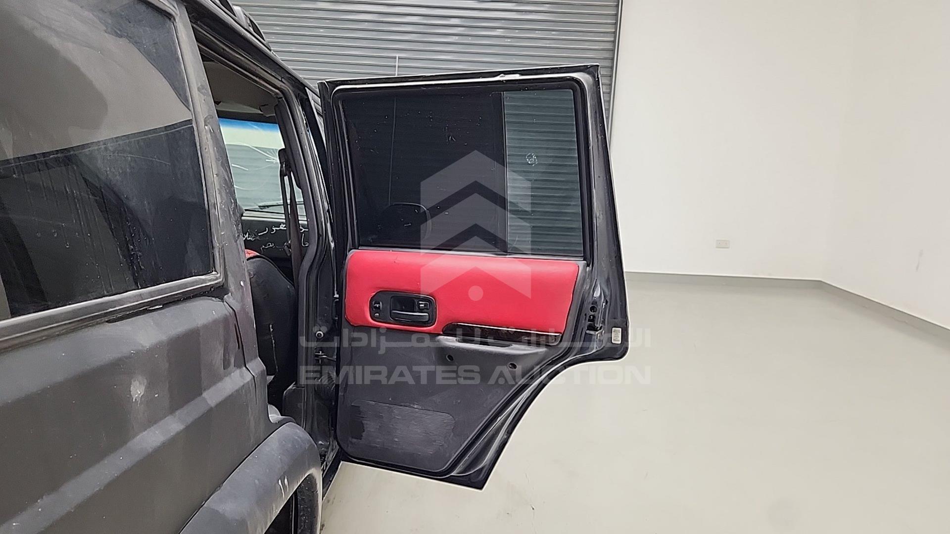 2001 JEEP CHEROKEE VIN: 1J4FT58S81L600635