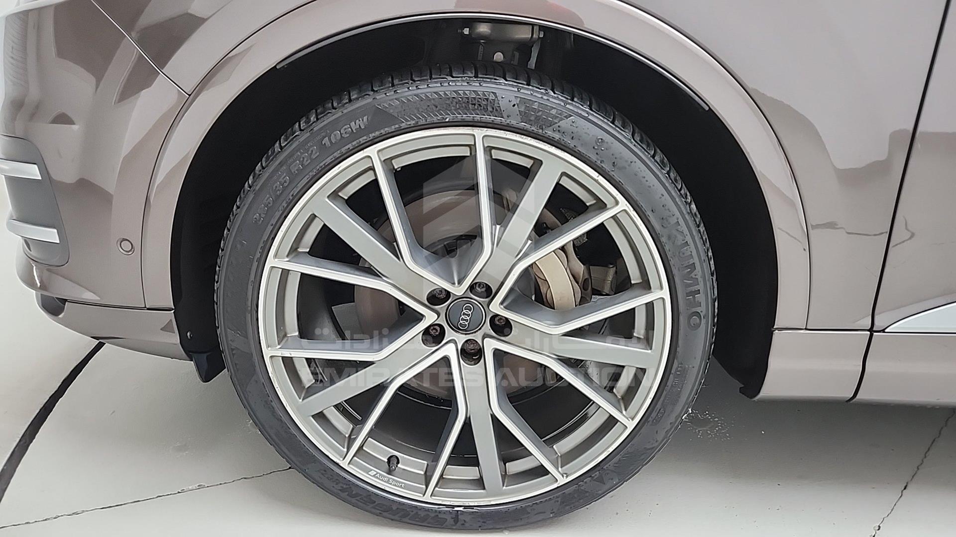2018 AUDI Q7 VIN: WA1ZZZF72JD004402