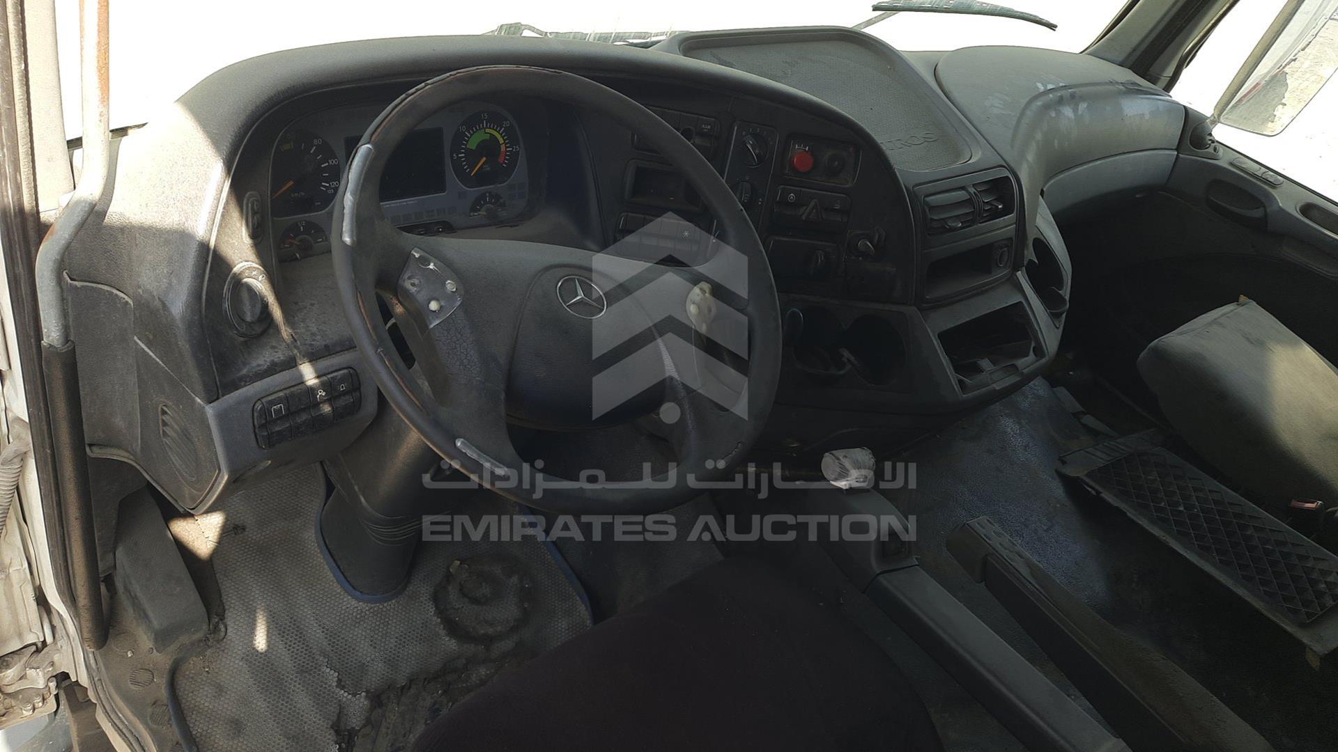2008 MERCEDES ACTROS VIN: WDAKHCAA98L277351