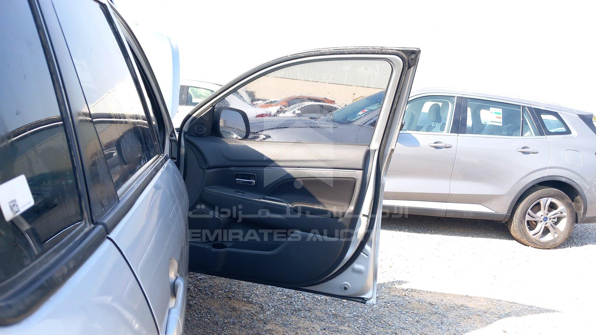 2024 MITSUBISHI ASX VIN: JE4LPT1U5RU700992