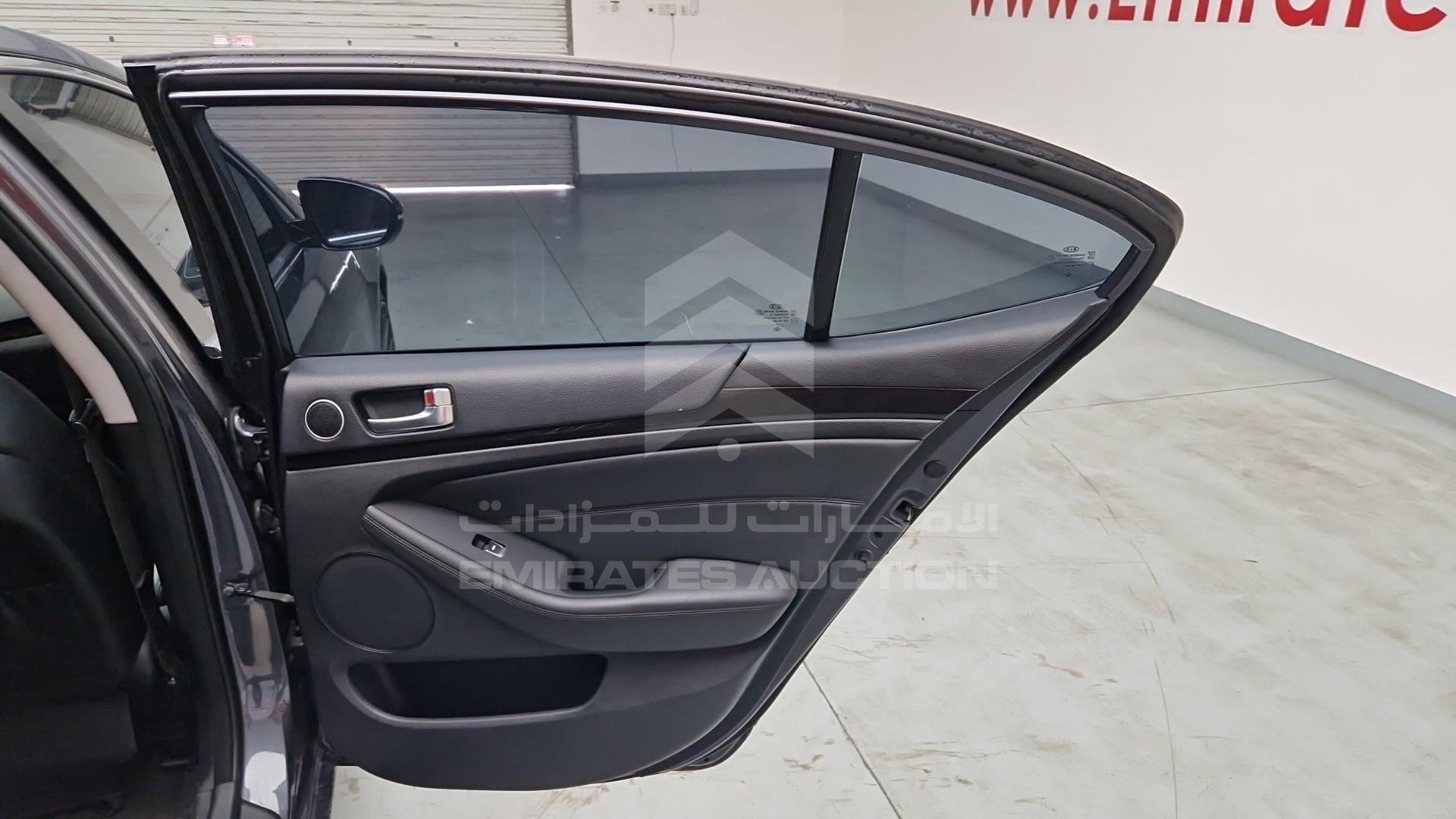 2015 KIA CADENZA VIN: KNALN4D71F5194432