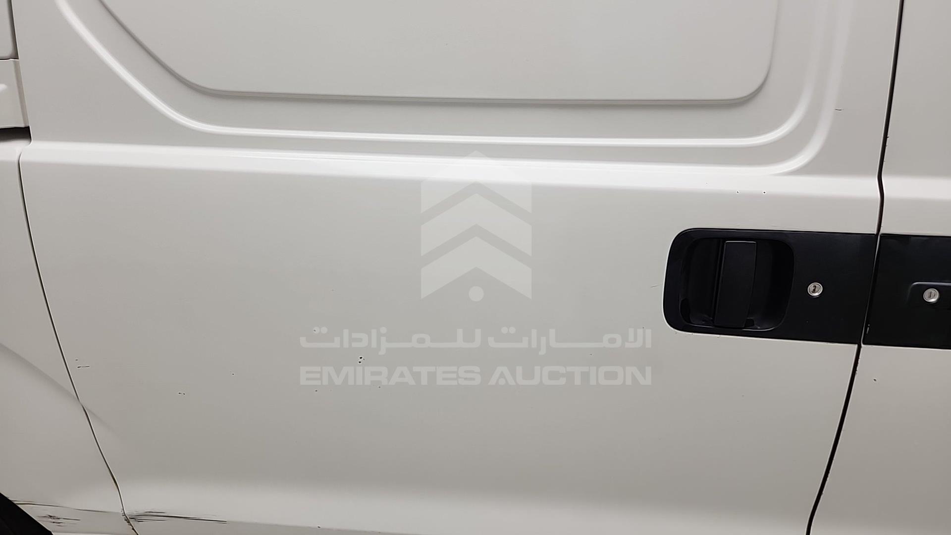 2012 HYUNDAI H1 VIN: KMHWG81R8CU364919