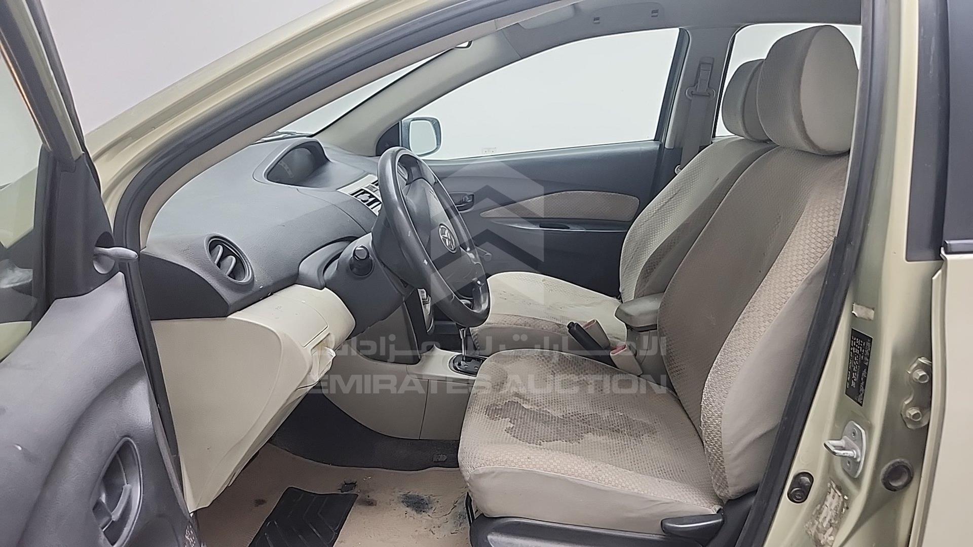 2008 TOYOTA YARIS VIN: JTDBW923681100533