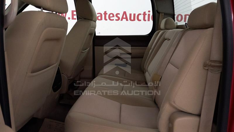 3GCPK9E7XCG160017 Auction: EmiratesAuction Lot: 409827 3GCPK9E7XCG160017 Chevrolet Silverado 2012 RED Photo 19