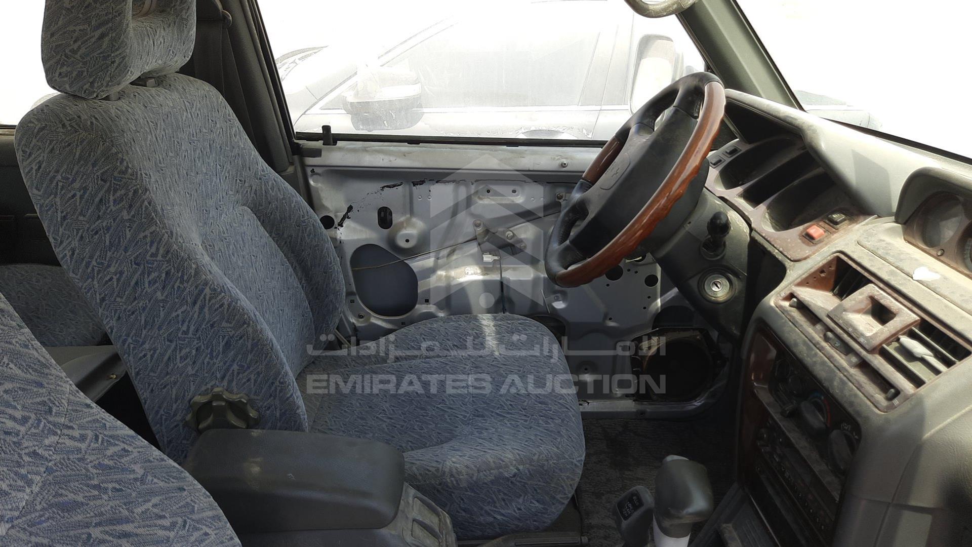 2000 MITSUBISHI PAJERO VIN: JMY0RV230YJ704792