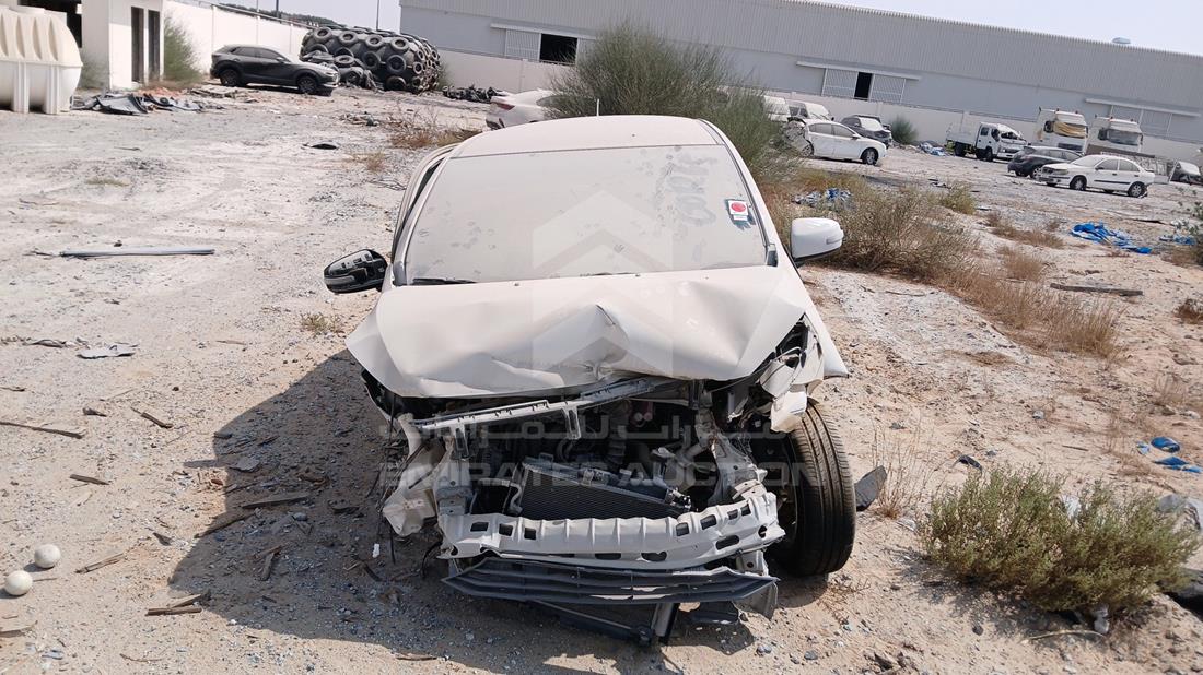 ميتسوبيشي اتريج 2021 — الزاوية الأمامية بالكامل — صورة 1