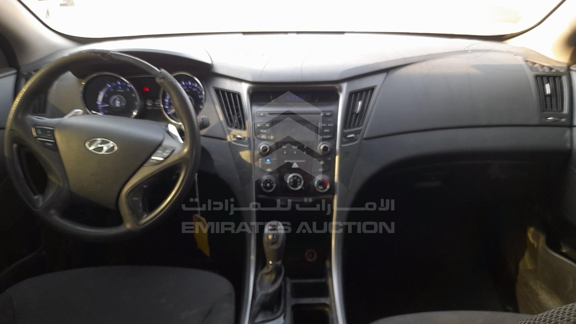 2014 HYUNDAI SONATA VIN: KMHEB41C7EA624942