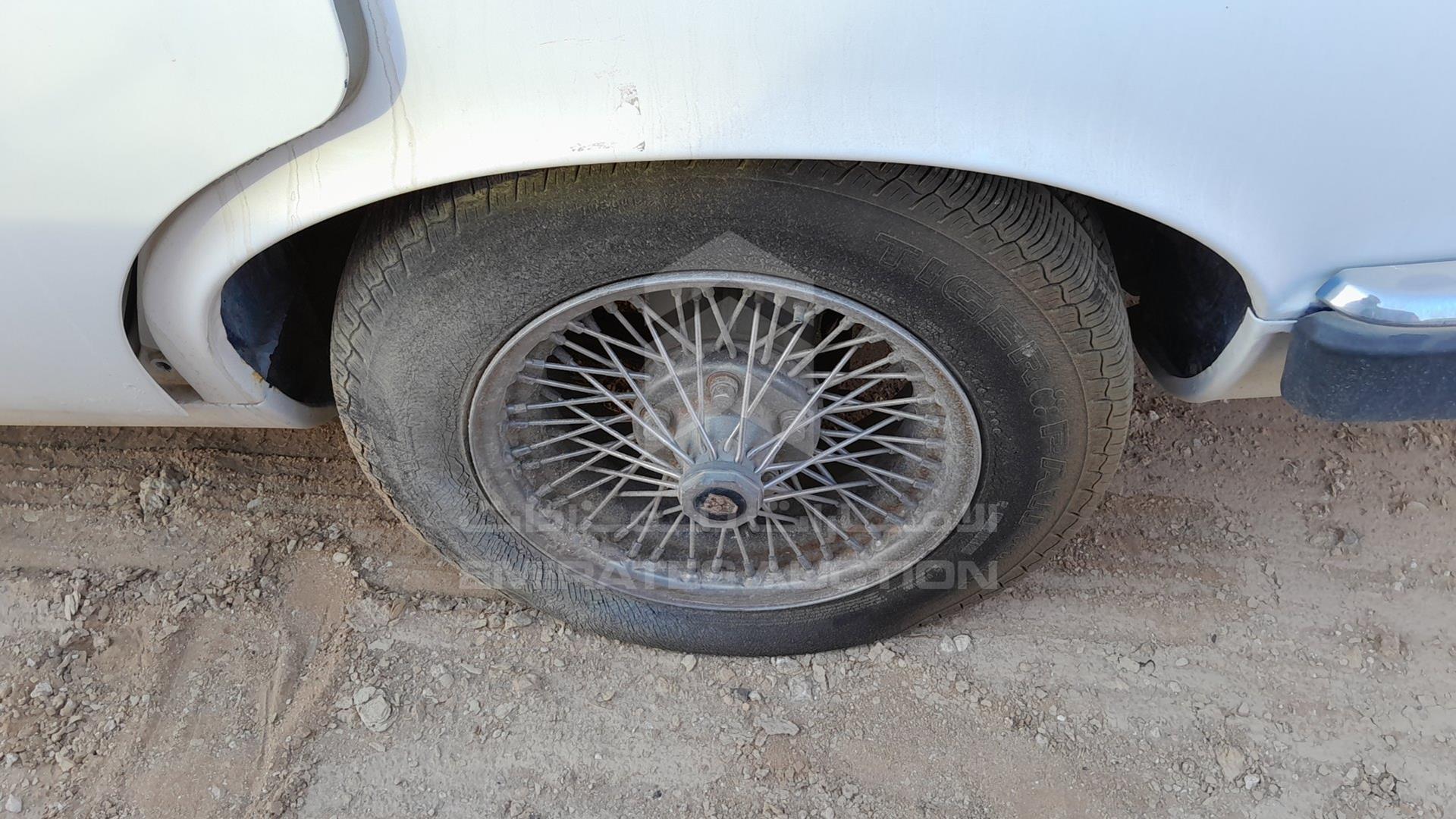 1983 JAGUAR XJ 6 VIN: SAJAY1340DC353393