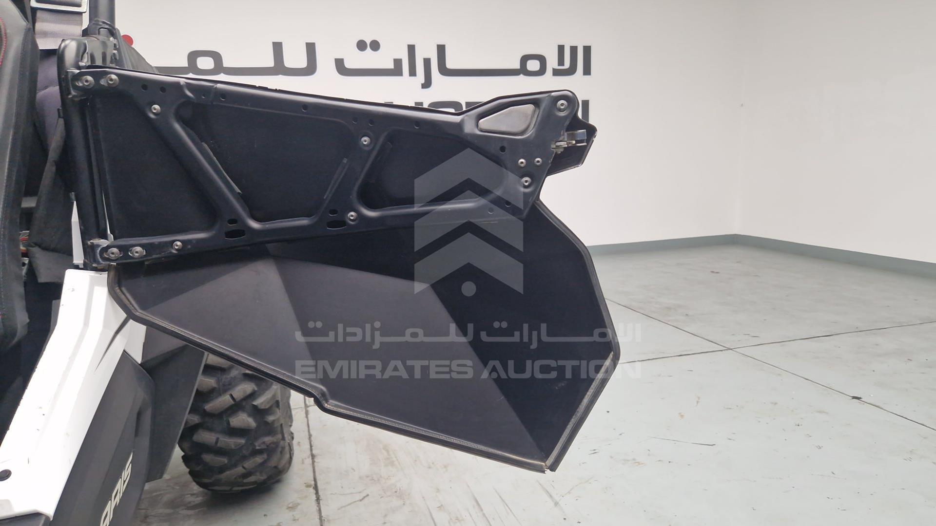 2015 POLARIS RZR XP 1000 VIN: 4XAVDE996FB944723