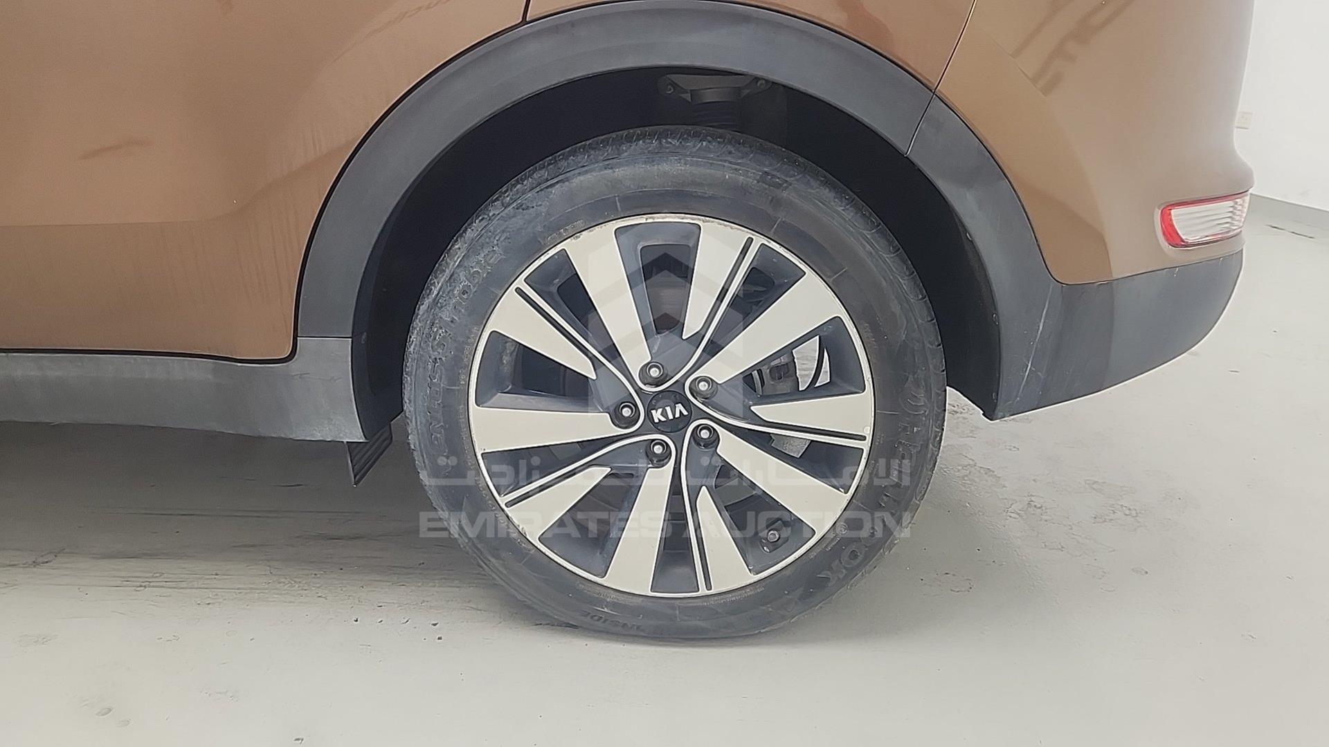 2017 KIA SPORTAGE VIN: U5YPH81A1HL082573
