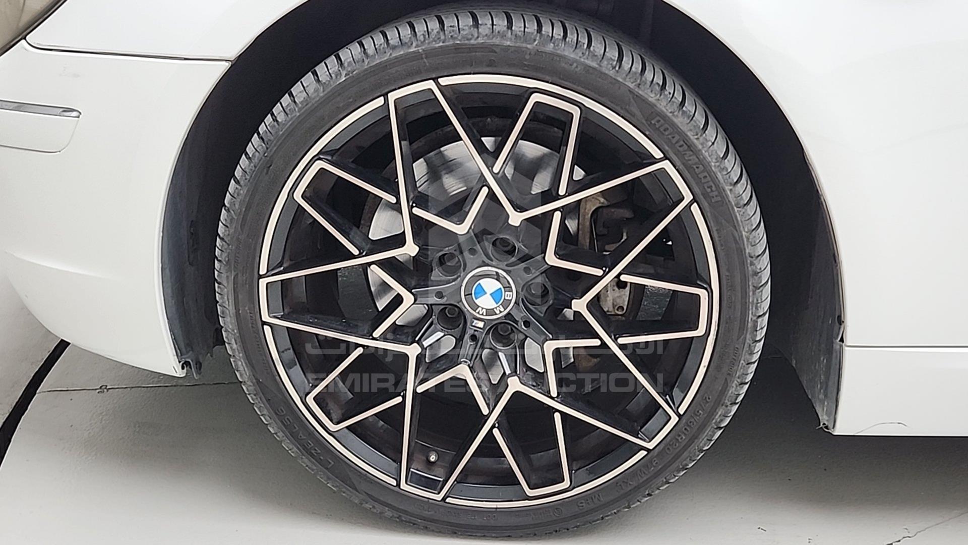 2007 BMW 740 IL VIN: WBAHN61087DT53639