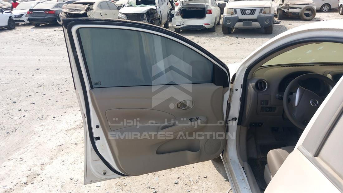 نيسان صني 2024 — الباب الأمامي الأيسر — صورة 11