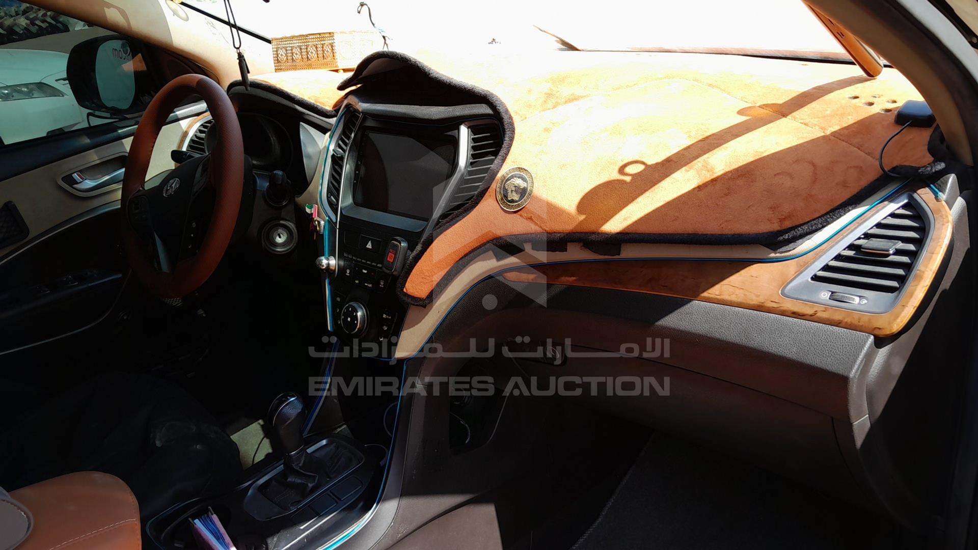 2014 HYUNDAI SANTA FE VIN: KMHSM81E7EU044966