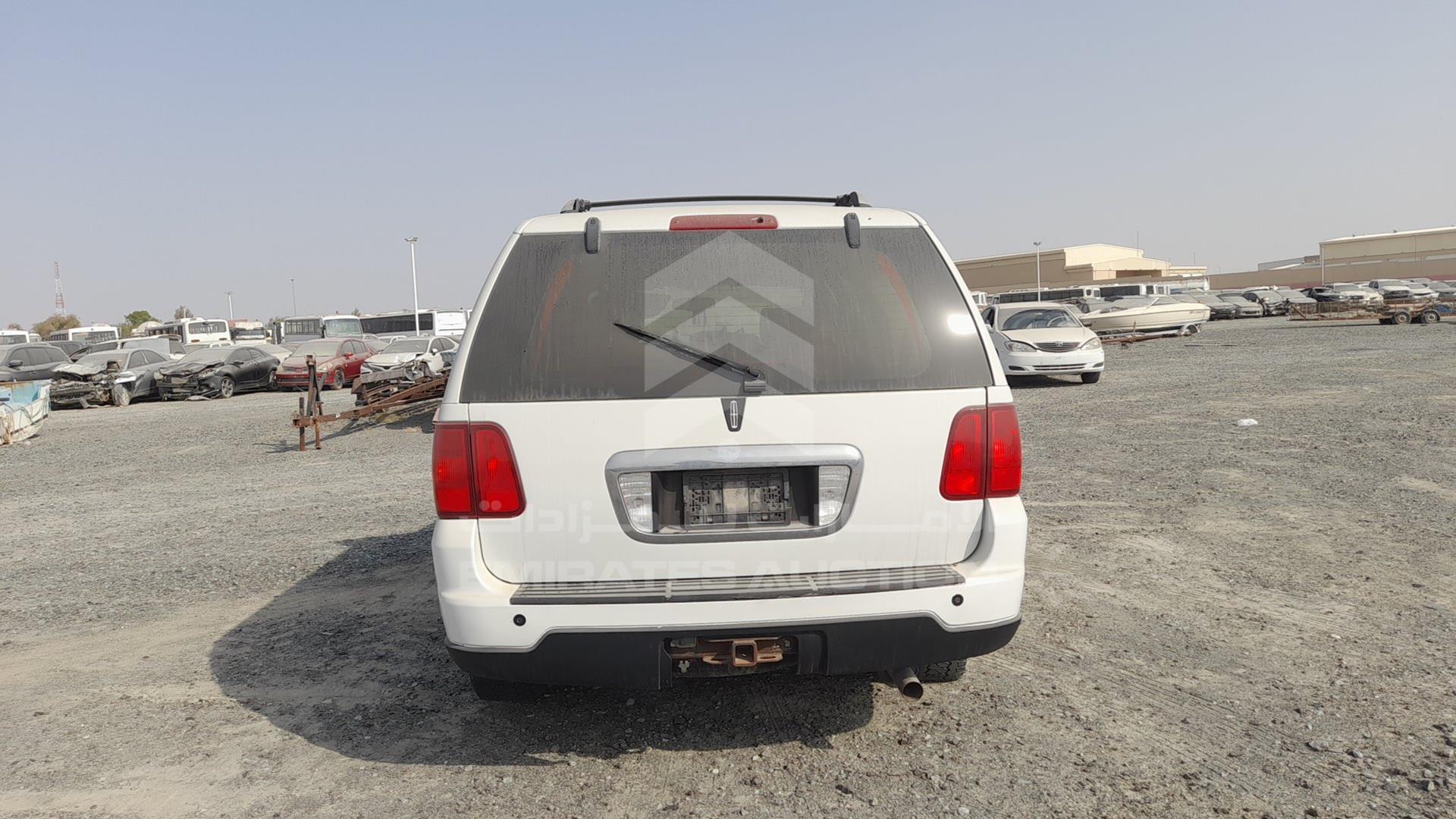 2005 LINCOLN NAVIGATOR VIN: 5LMFU28505LJ23998