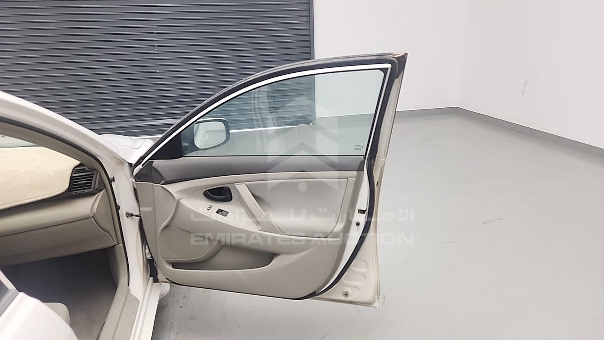 2008 TOYOTA CAMRY VIN: 6T1BE42K28X526214