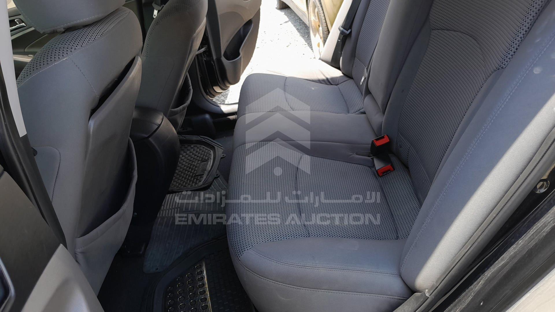 2011 HYUNDAI SONATA VIN: 5NPEB4AC1BH007724