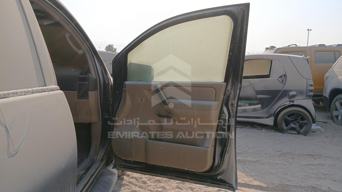 2007 Nissan Armada — Front Right Door — Photo 24