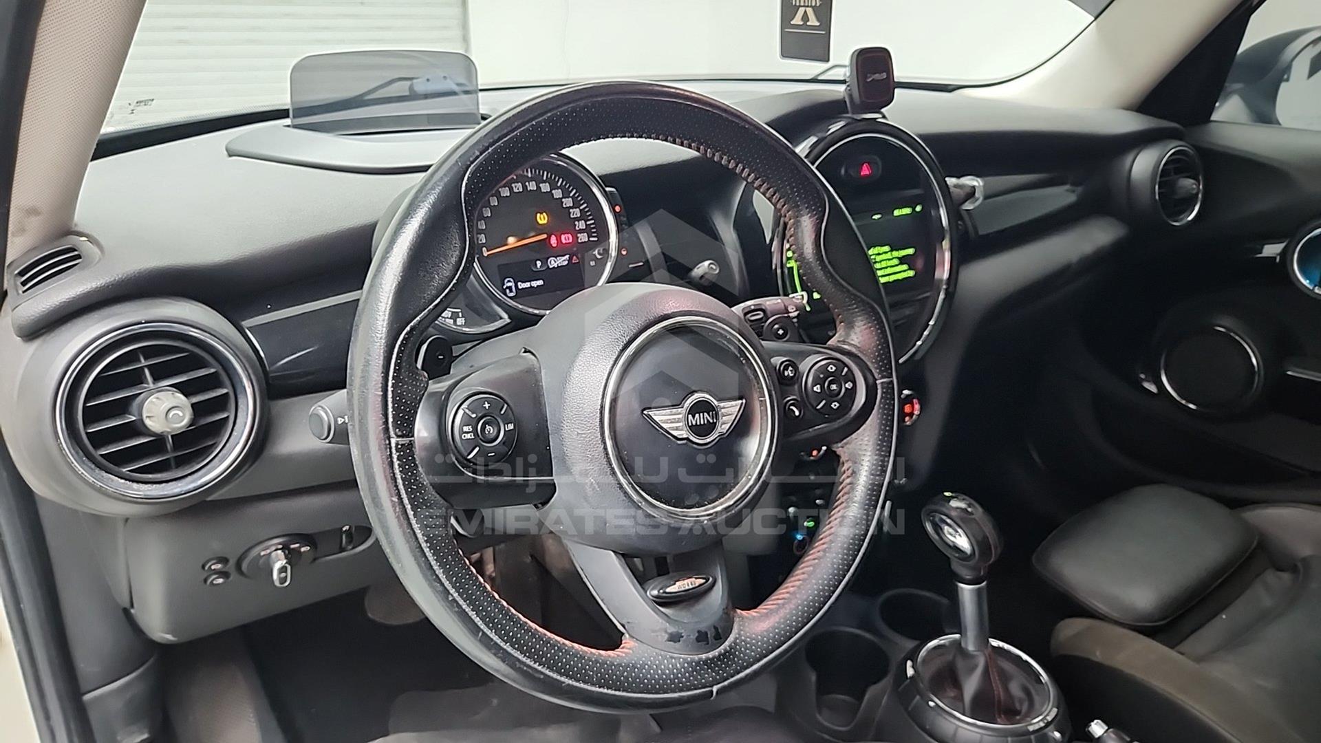 2016 MINI COOPER VIN: WMWXS7100GT842861