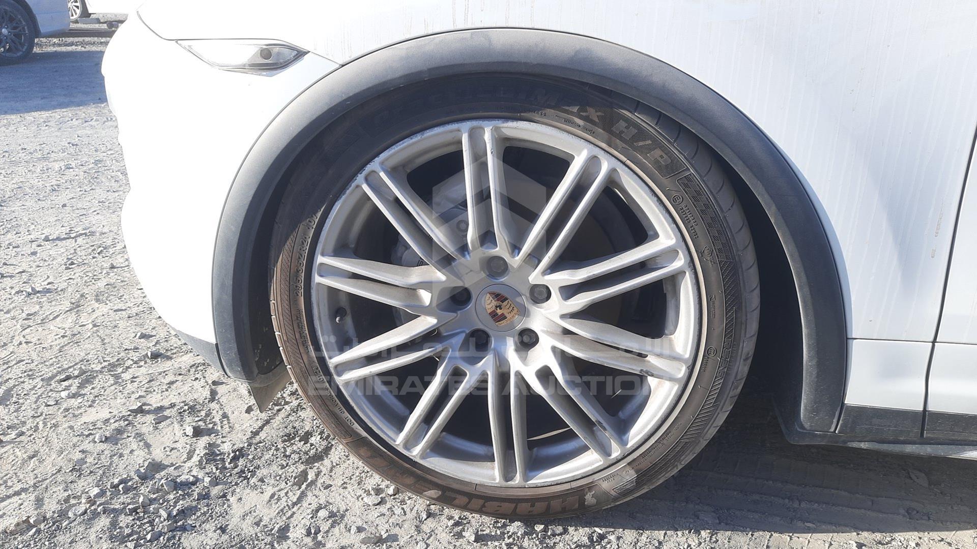 2014 PORSCHE CAYENNE S VIN: WP1ZZZ92ZELA57572