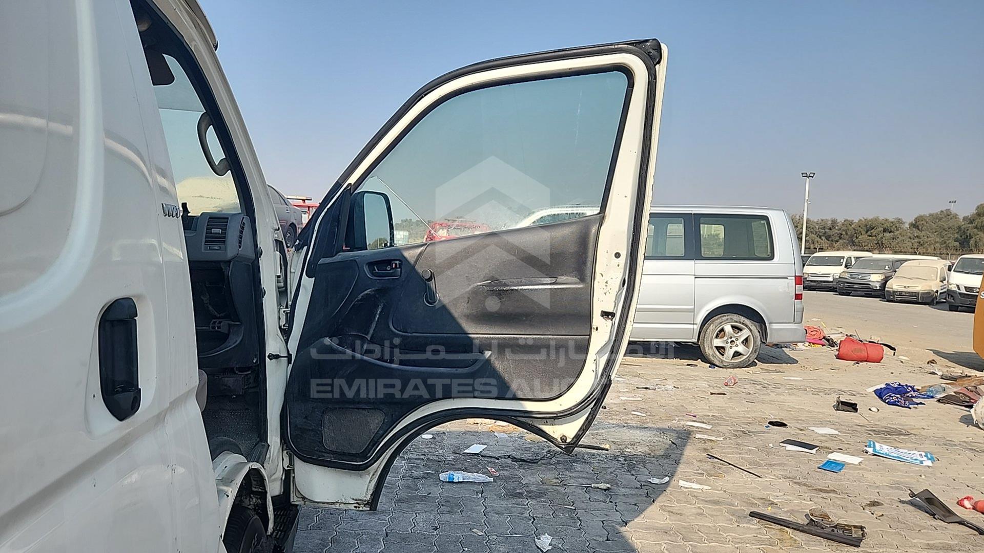2009 TOYOTA HIACE VIN: JTFHX02PX90037361