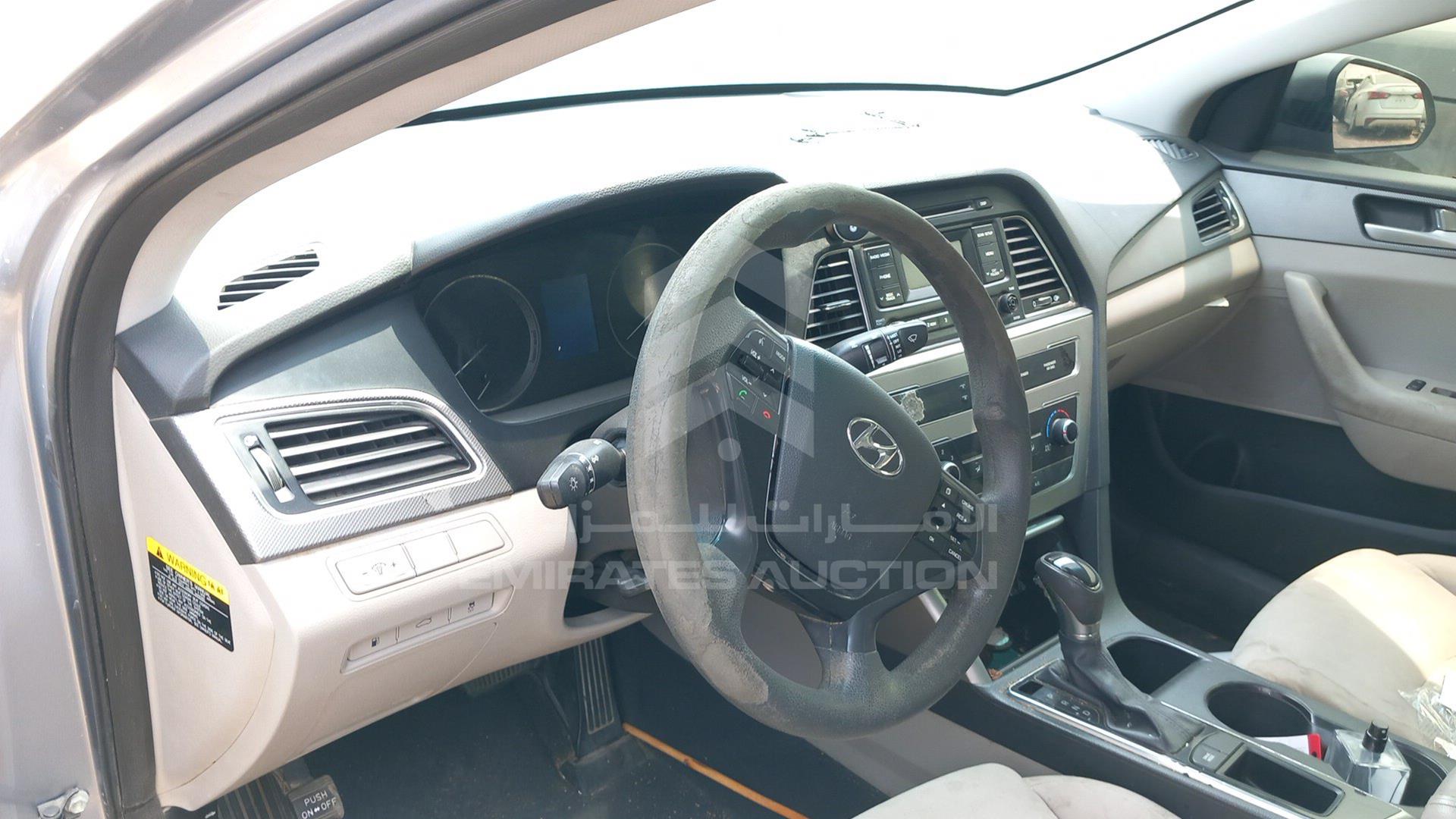 2015 HYUNDAI SONATA VIN: 5NPE24AF8FH039795