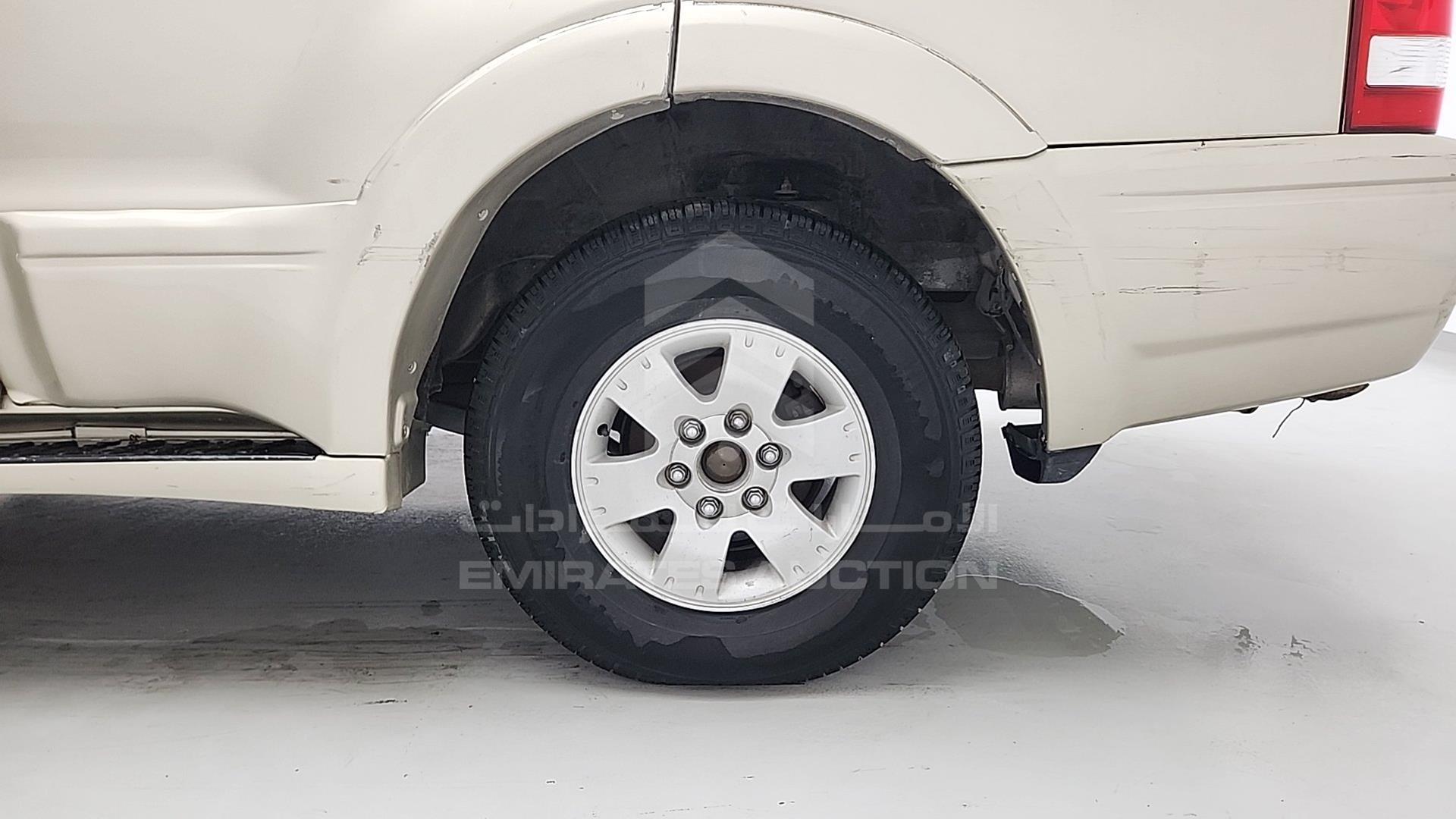 2007 MITSUBISHI PAJERO VIN: JMYLRV73W7J700766