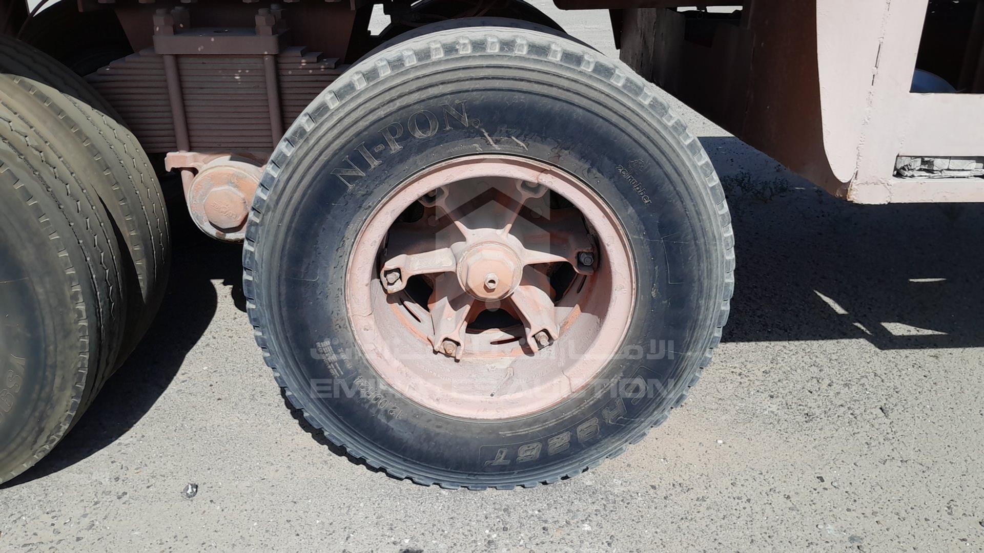 2002 TRAILER LOCAL VIN: D045852DXBTRAILER