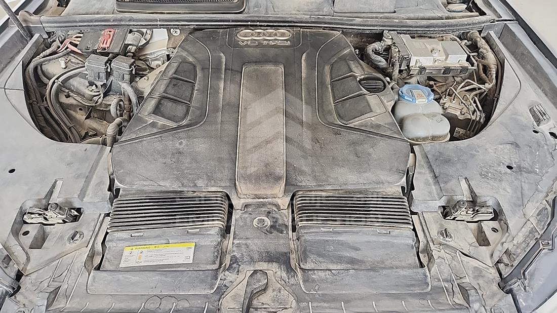 2016 Audi Q7 — Engine Bay — Photo 34