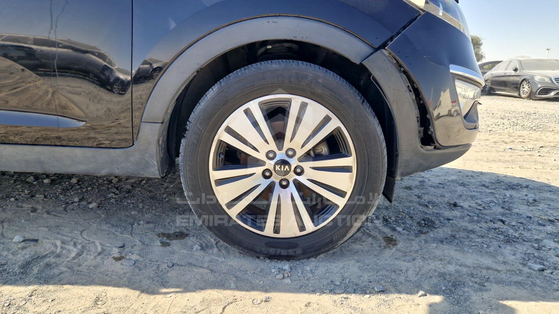 2015 KIA SPORTAGE VIN: KNAPC8121F7634533