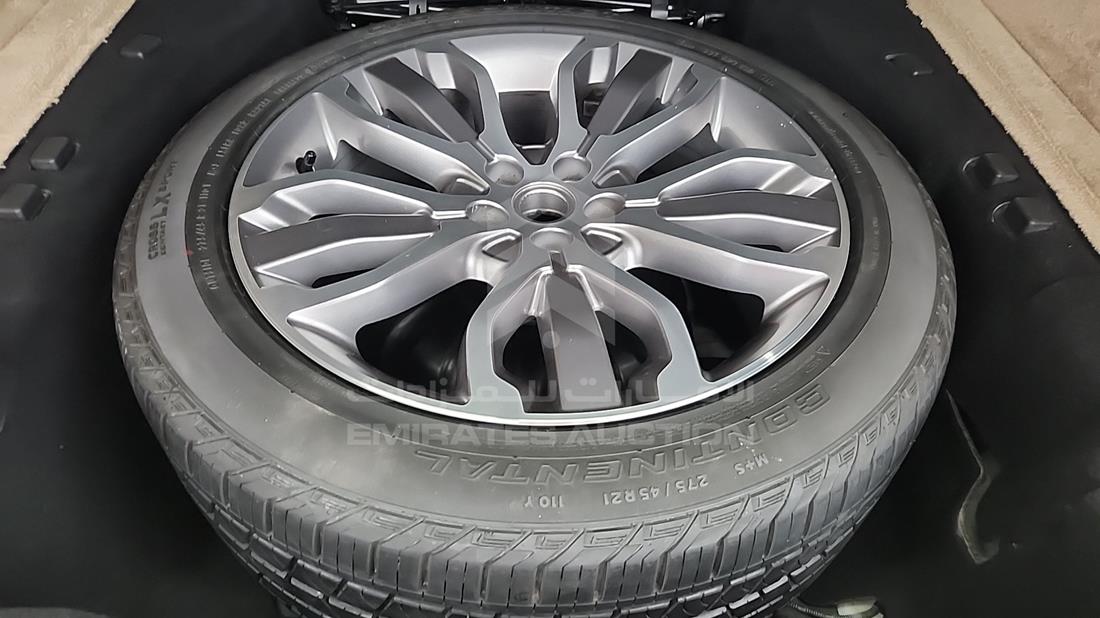2016 Range Rover Vogue — Spare Tyre — Photo 25